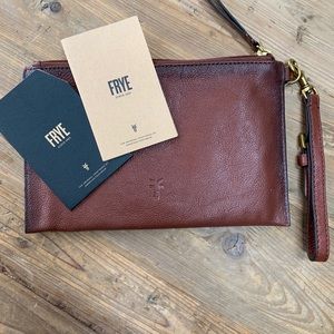 NEW FRYE LEATHER WRISTLET